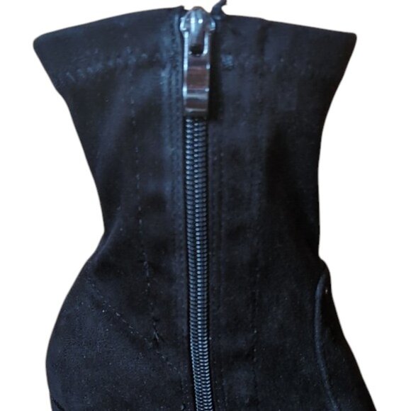 Black Ankle Zipper-side Boots by Steve Madden - Picture 4 of 4